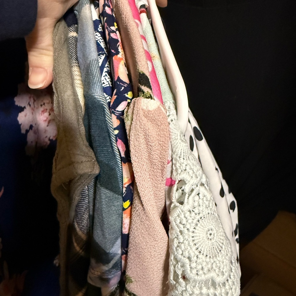 Resellers mystery lot. Read description cheaper than thrifting